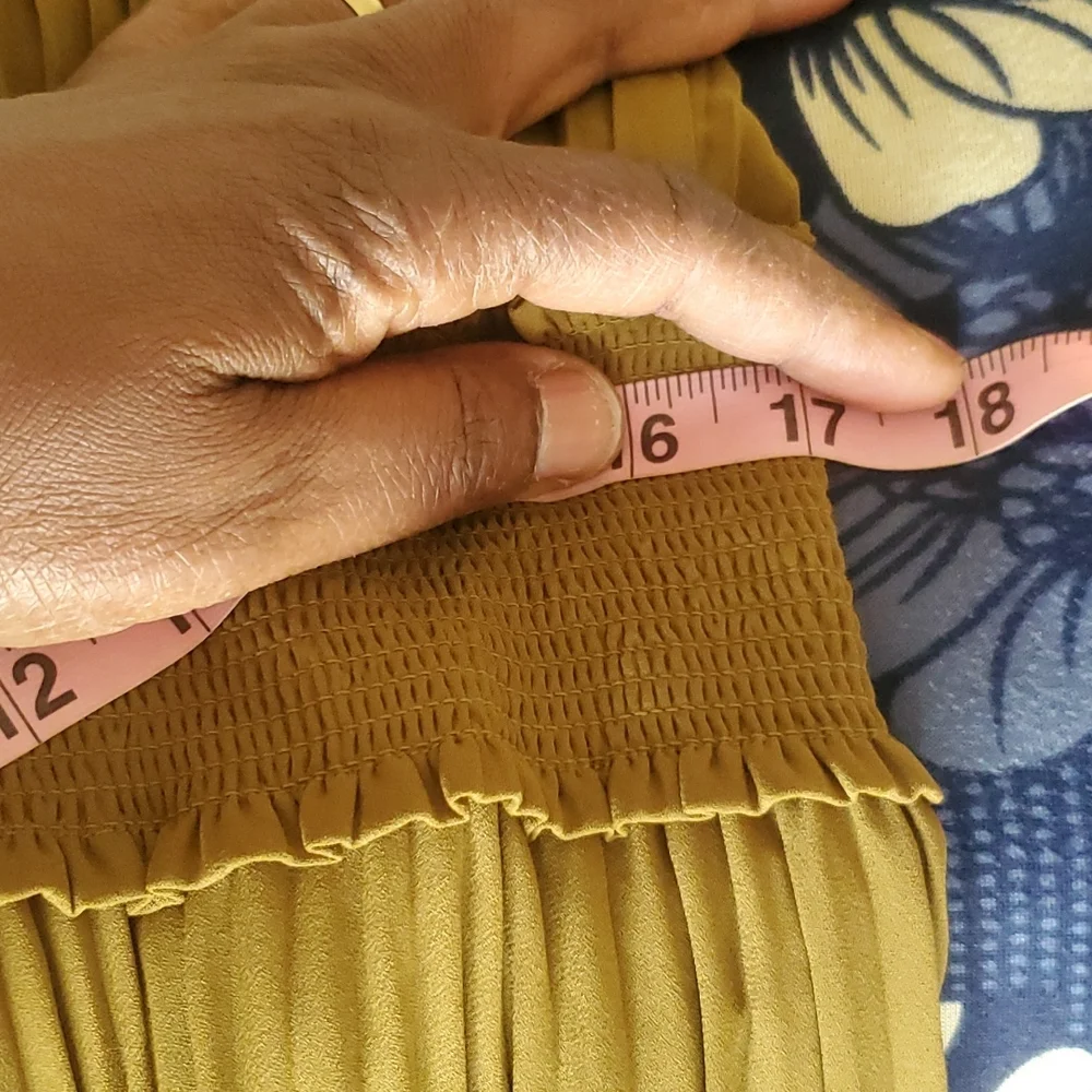 Dress - Picture 16 of 16